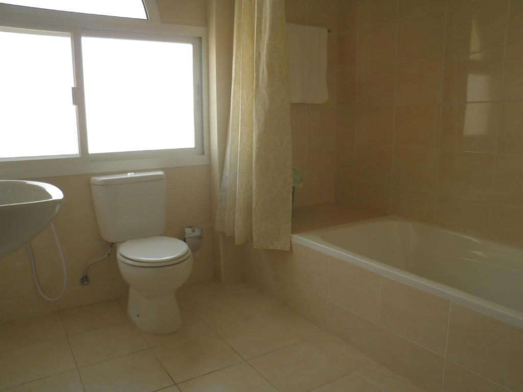 Hamasa Plaza Hotel Al Buraimi Bilik gambar